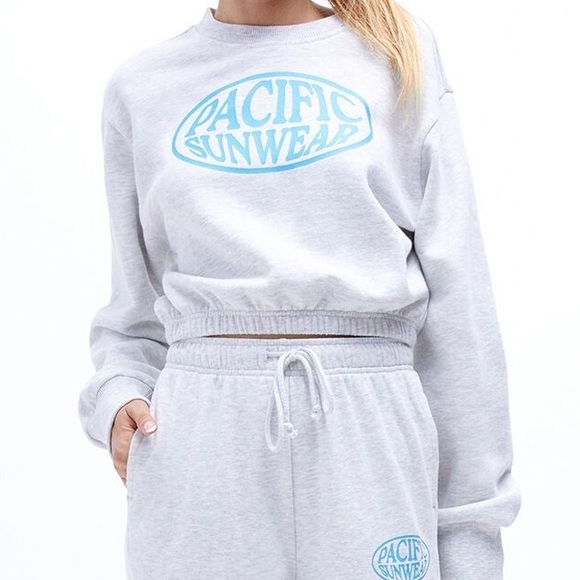 Cropped sweatshirt - Picture 1 of 2